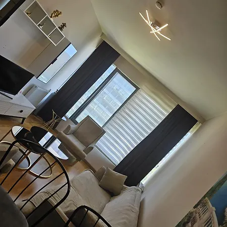 Outstanding 1+1 Bedroom Available *